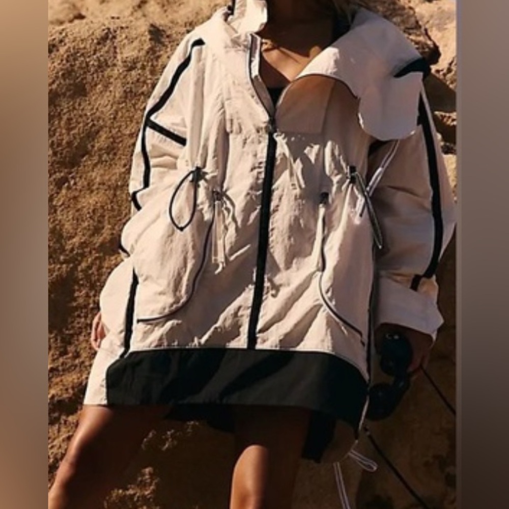 FP Movement by Free People Peace Out Backpack Parachute Parka - NWT - Size M/L